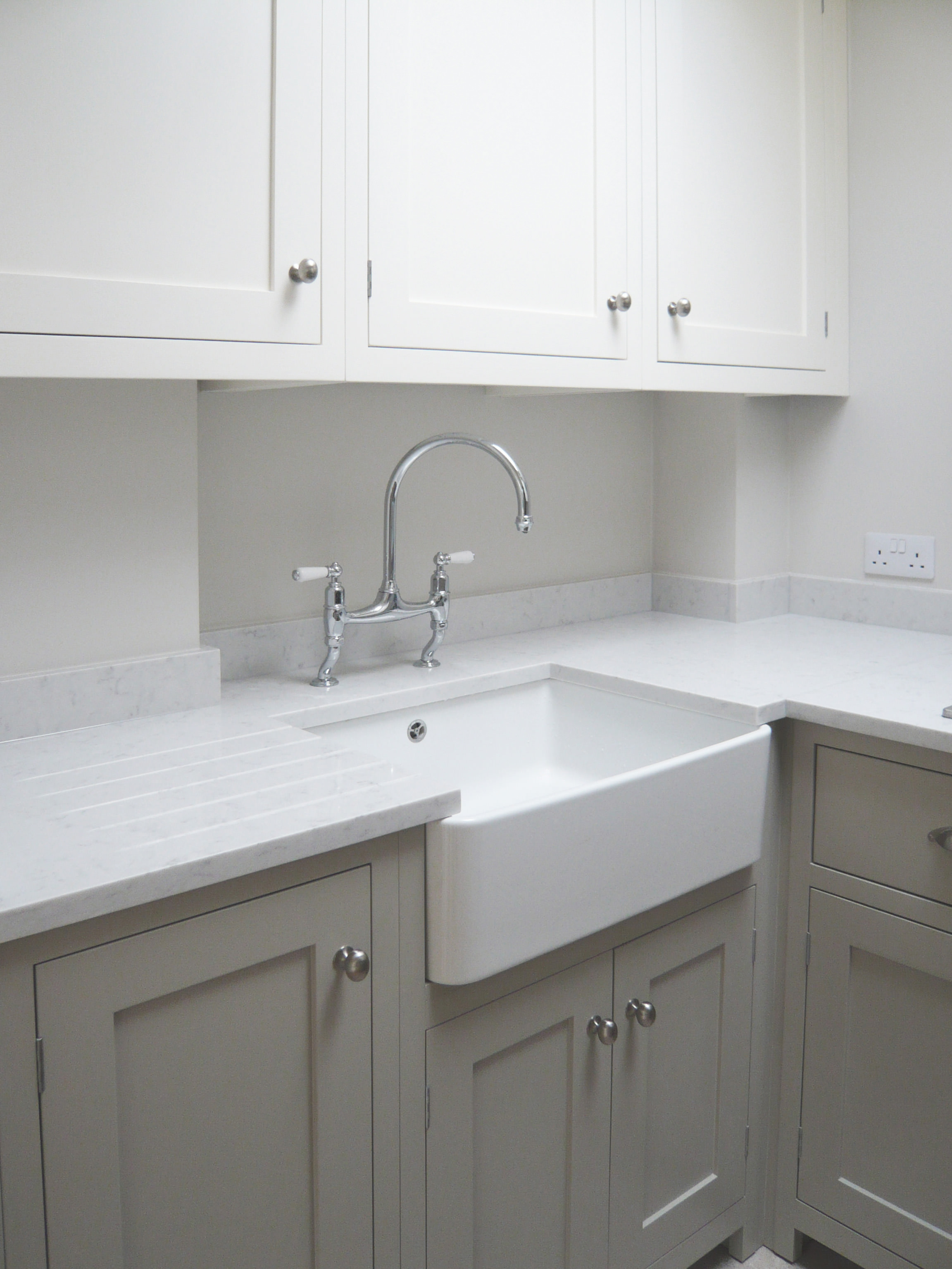 deVOL-kitchens-blog-customer-Real-Shaker-kitchen-Mushroom-splashback-olive-mushroom-Holland Park-transformation-beautiful-simple-stylish