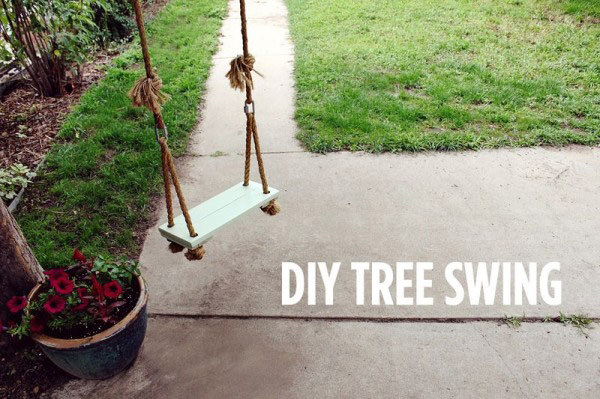 deVOL-kitchens-blog-A Beautiful Mess-DIY-tree-swing-rope-outdoors