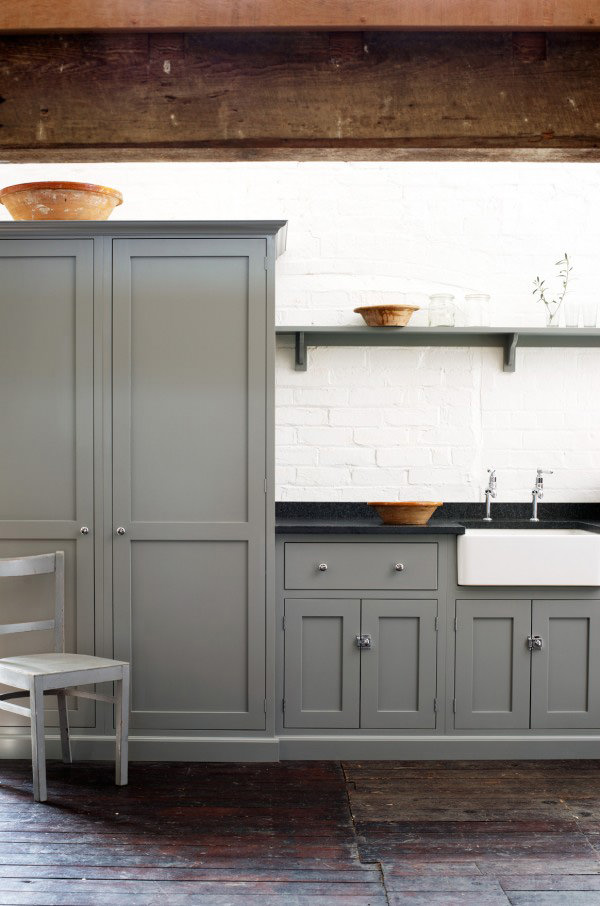 deVOL-Shaker-loft-kitchen-Lead-pottery-stylish-vintage-simple-classic