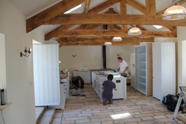 eVOL-kitchens-blog-fitting-classic-English-British-Northumbria-barn-renovation-Cragend-freestanding-island-rustic-granite