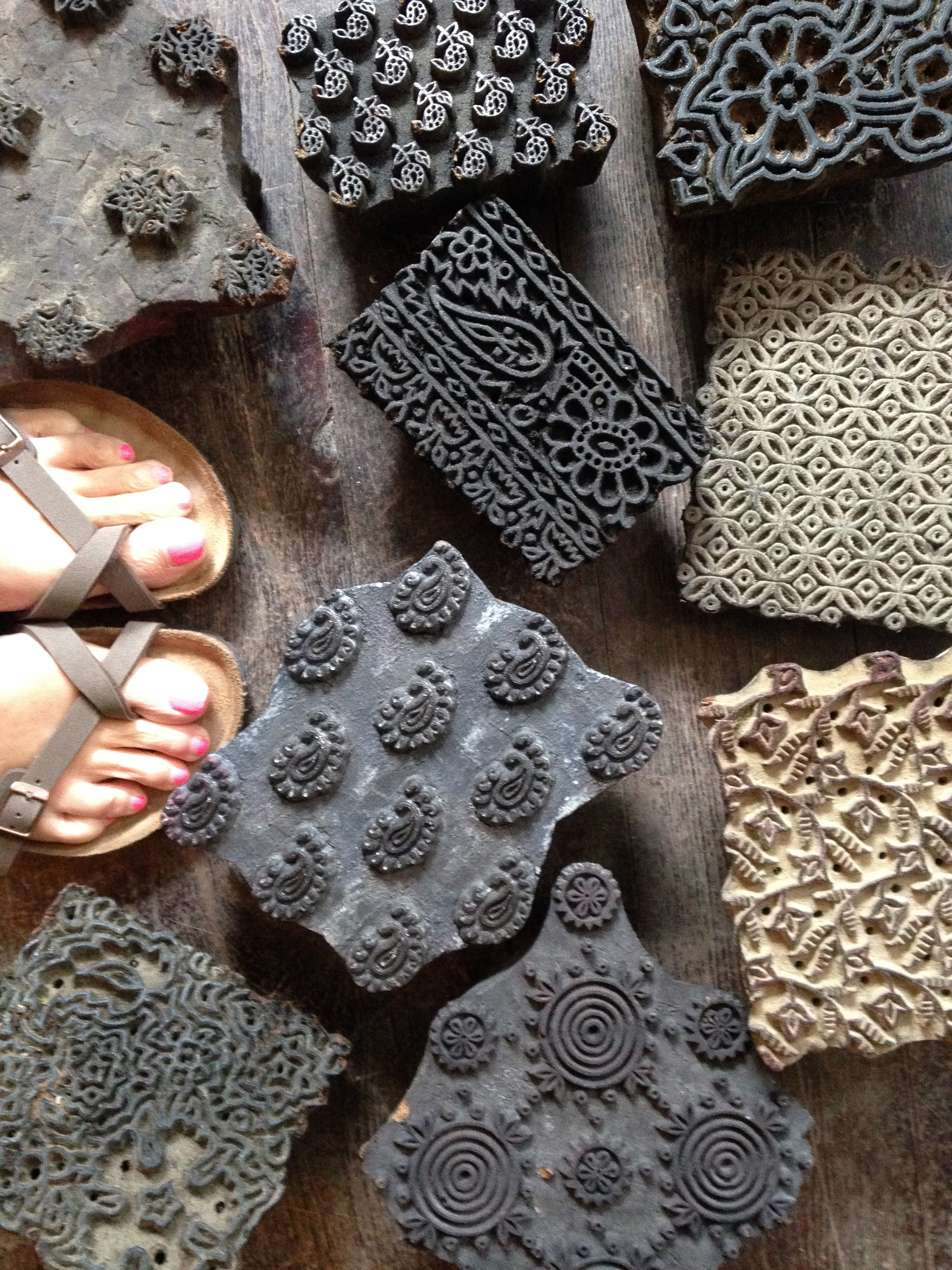 deVOL-kitchens-Helen Parker-origional-Indian-printing-blocks-Birkenstocks-shoes-floorboards-antiques-gifts-decorations-unusual-patterns-