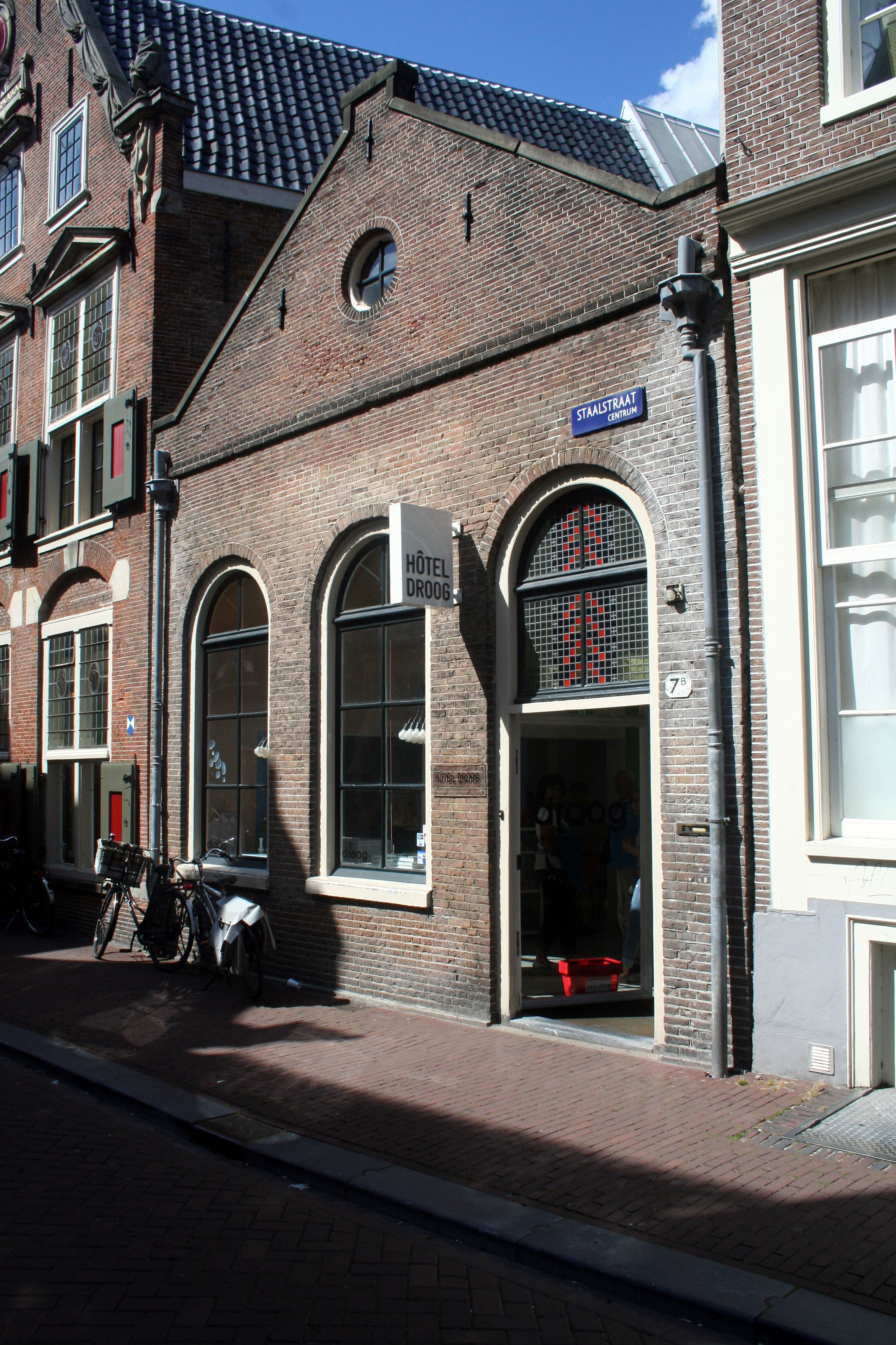 deVOL-kitchens-blog-Hotel Droog-Amsterdam-Holland-design-dutch-exhibition-building