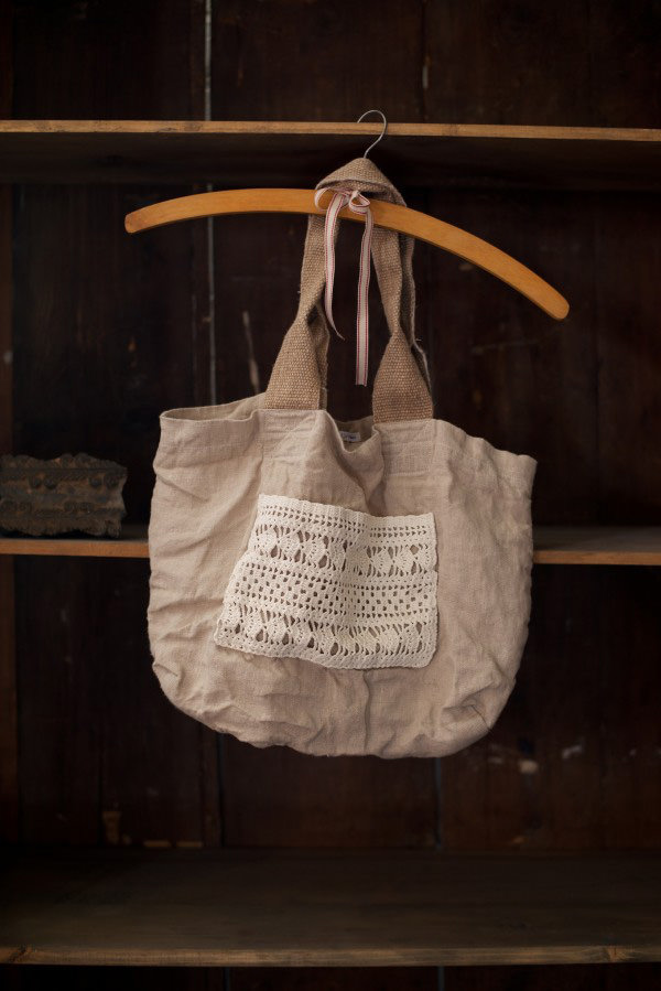 deVOL-kitchens-blog-Cotes Mill-products-linen-bag-vintage-style-lace-detail-simple-photography-accessories-handmade-stylish