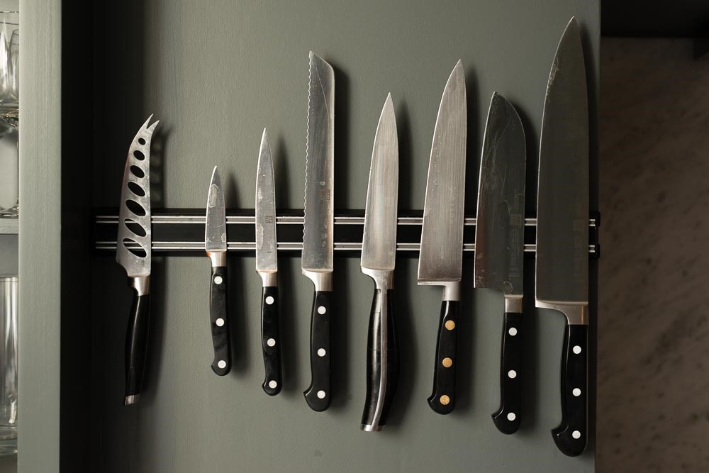 knives