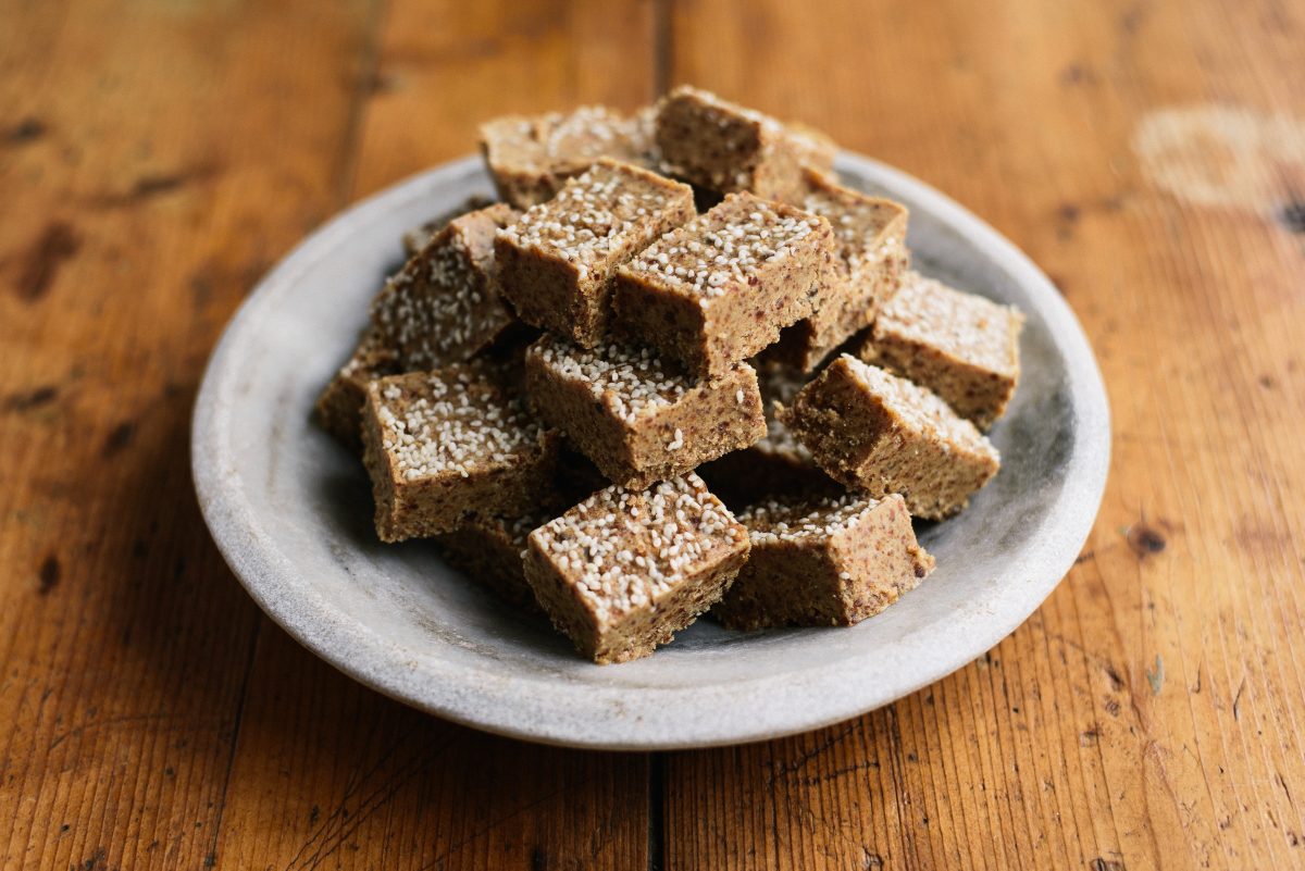 Tahini and Date Fudge-DSC_0643