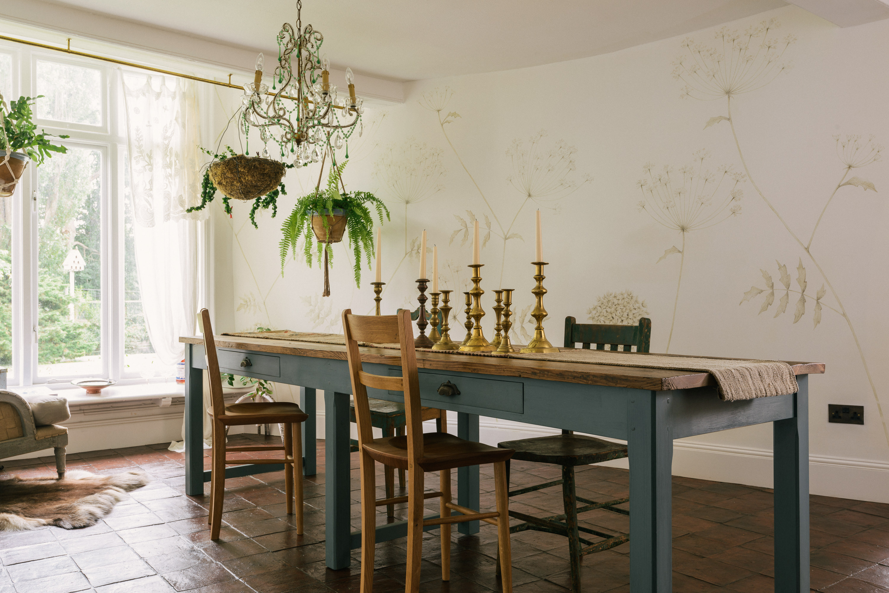 Millhouse Table