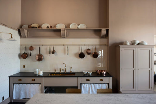 deVOL's LA Showroom - The Classic English & Heirloom Kitchen