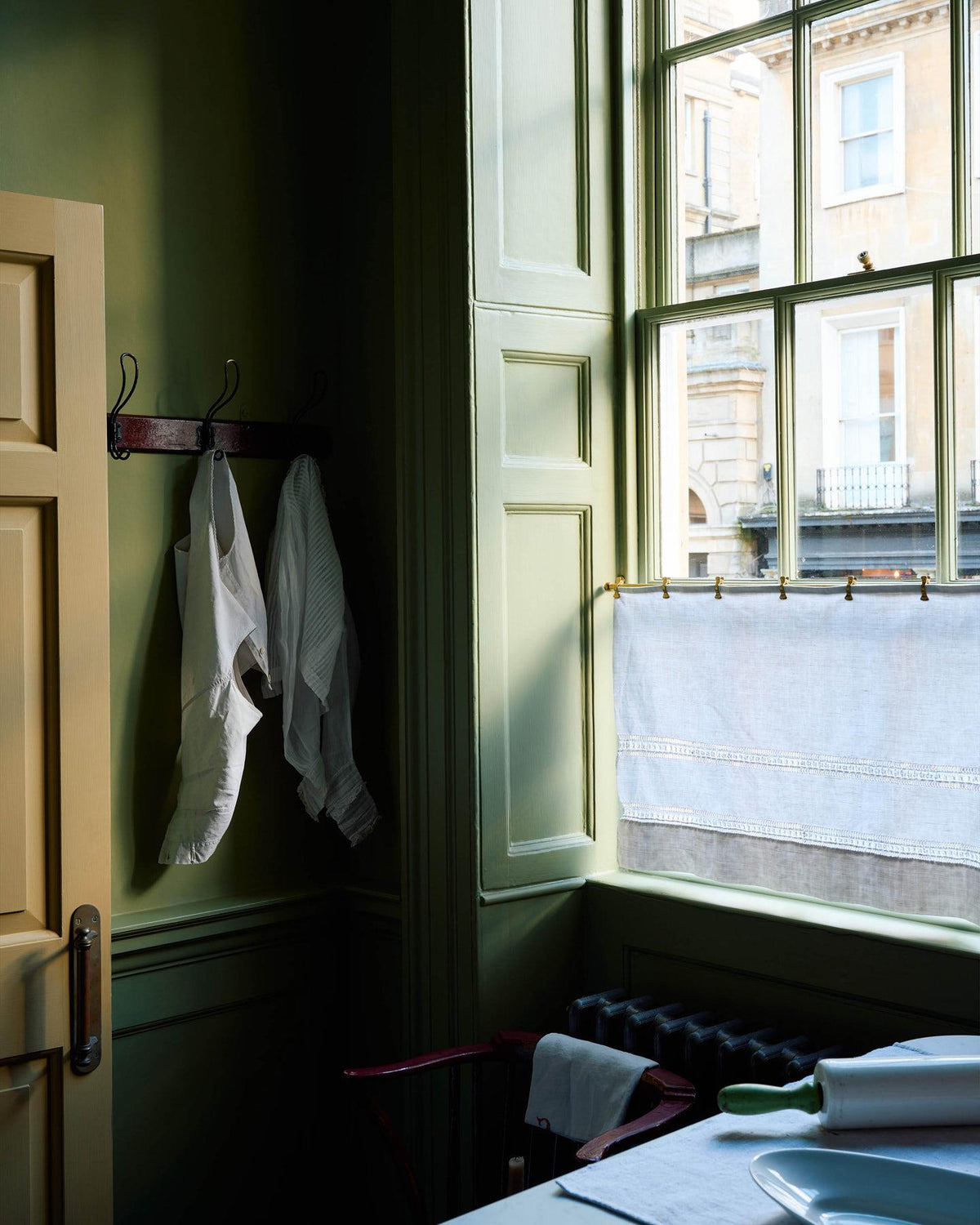 Aged Brass Café Curtain Rail - 2000mm rail with 3 brackets & 20 clips TEST