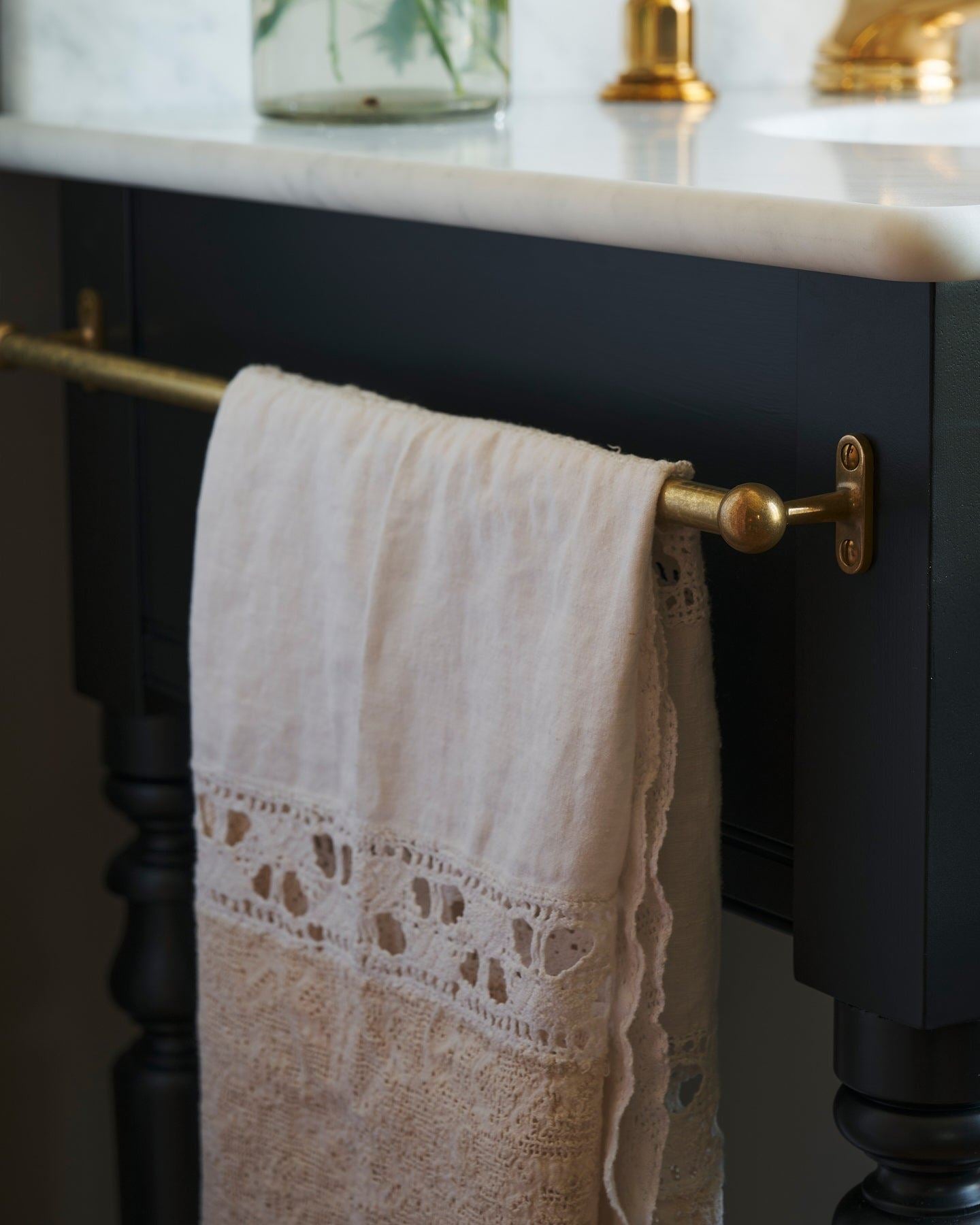 The Victorian Washstand with Mixer Tap - Twin, Printer's Black, Carrara Marble Worktop