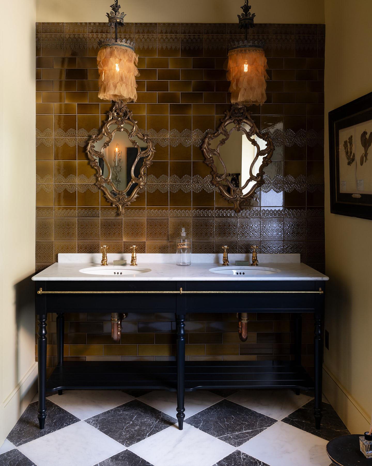 The Victorian Washstand with Mixer Tap - Twin, Printer's Black, No Worktop