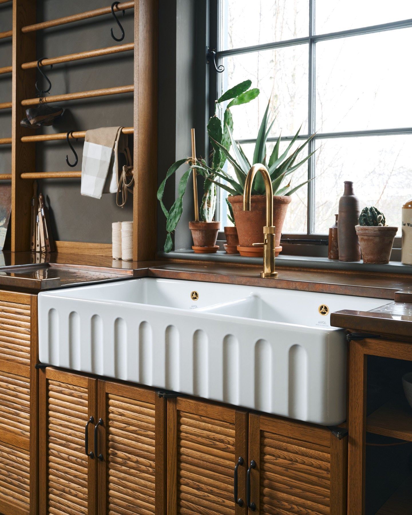 deVOL 1000 Double Fluted Belfast Sink