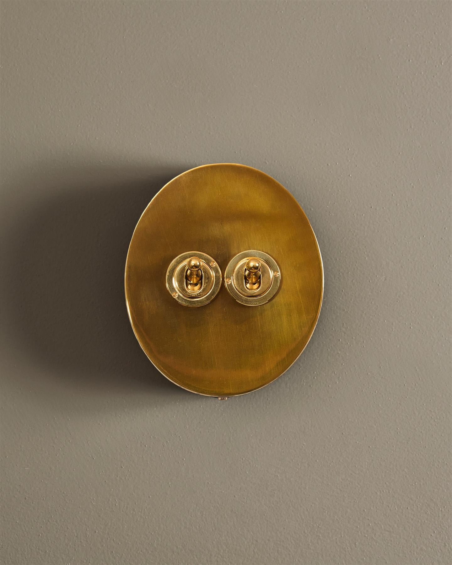 Heirloom Brass Oval Toggle Switch - 2 Gang