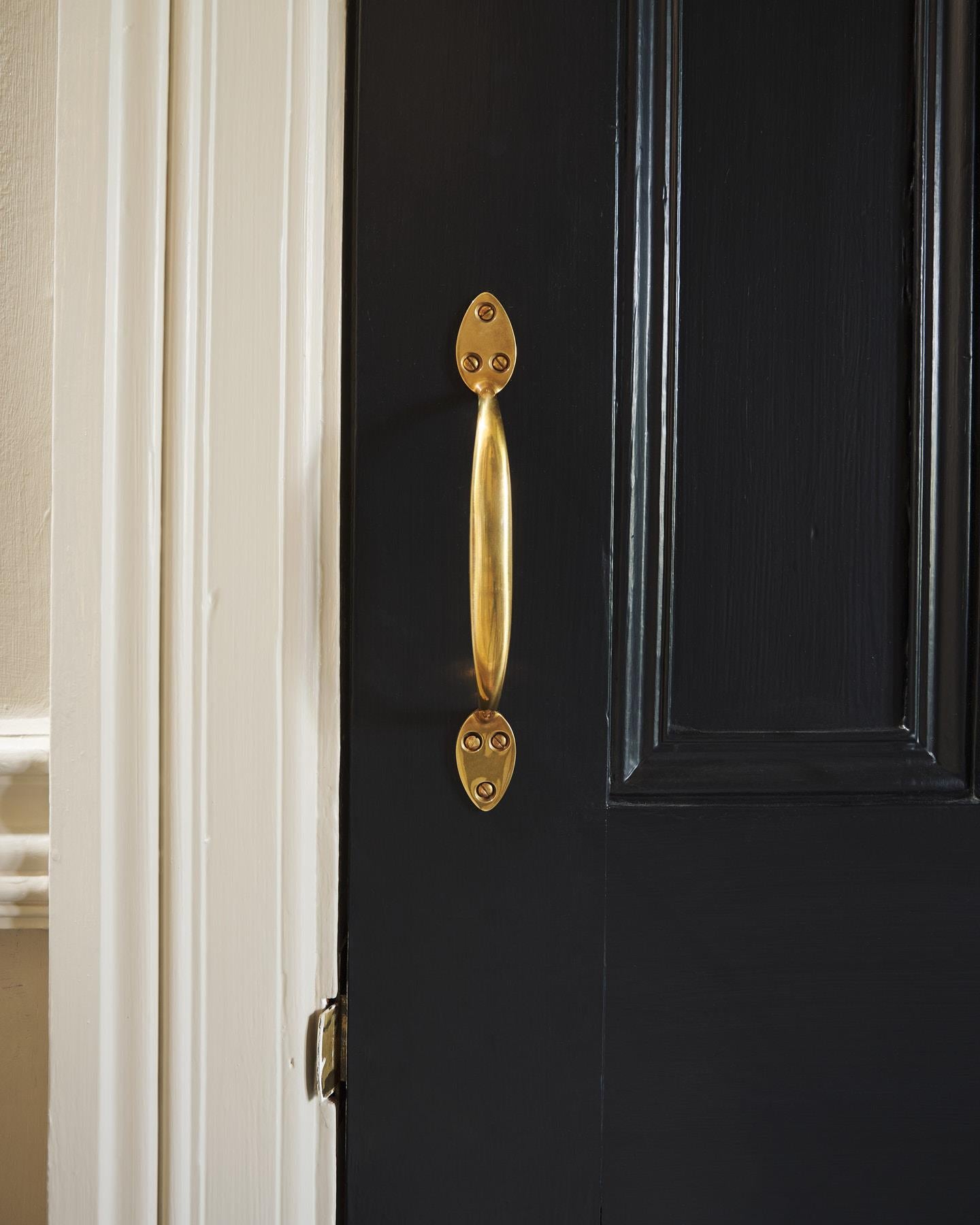 The Grand Elodie Pull Handle
