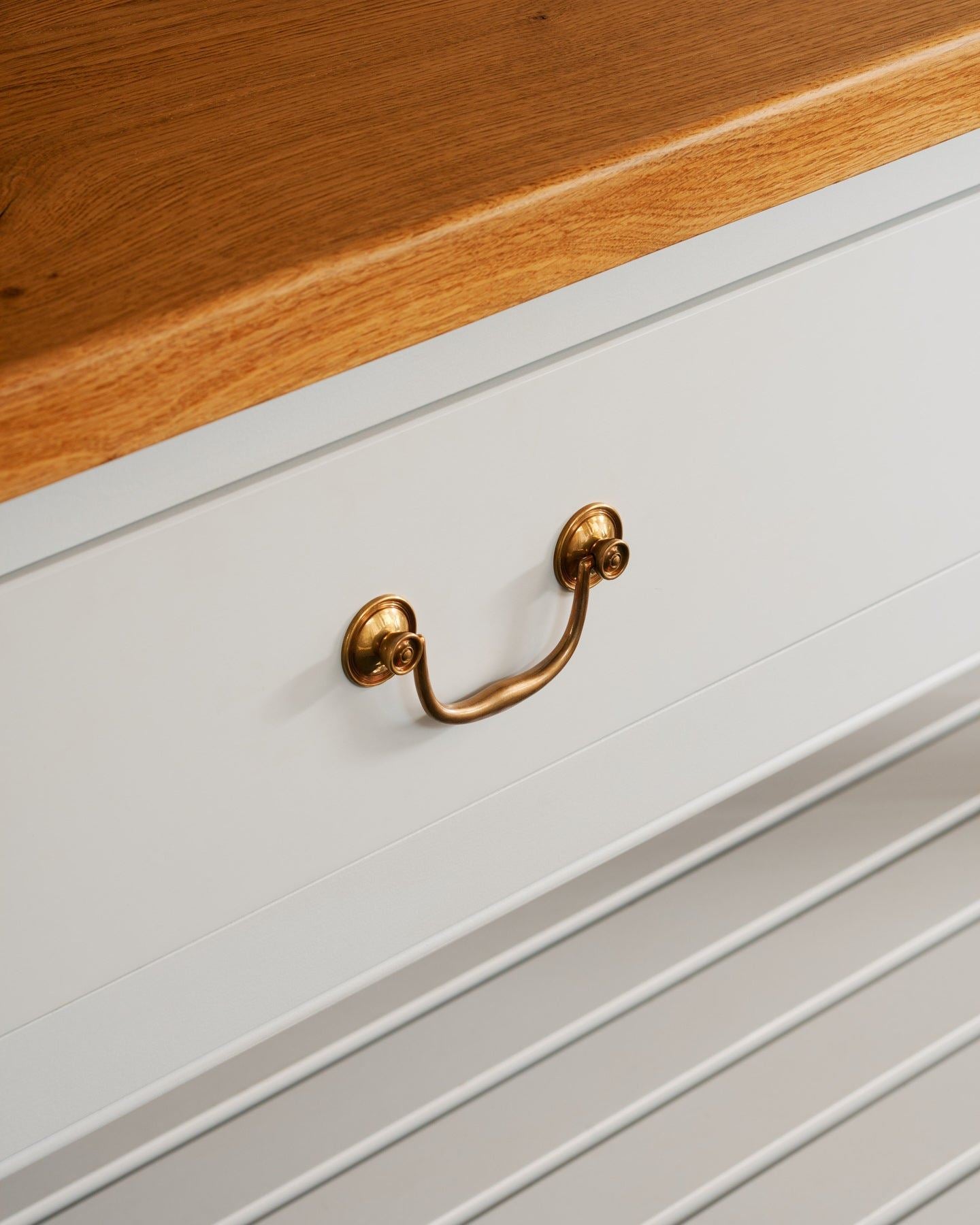 Petite Georgian Swing Handle - Heirloom Brass