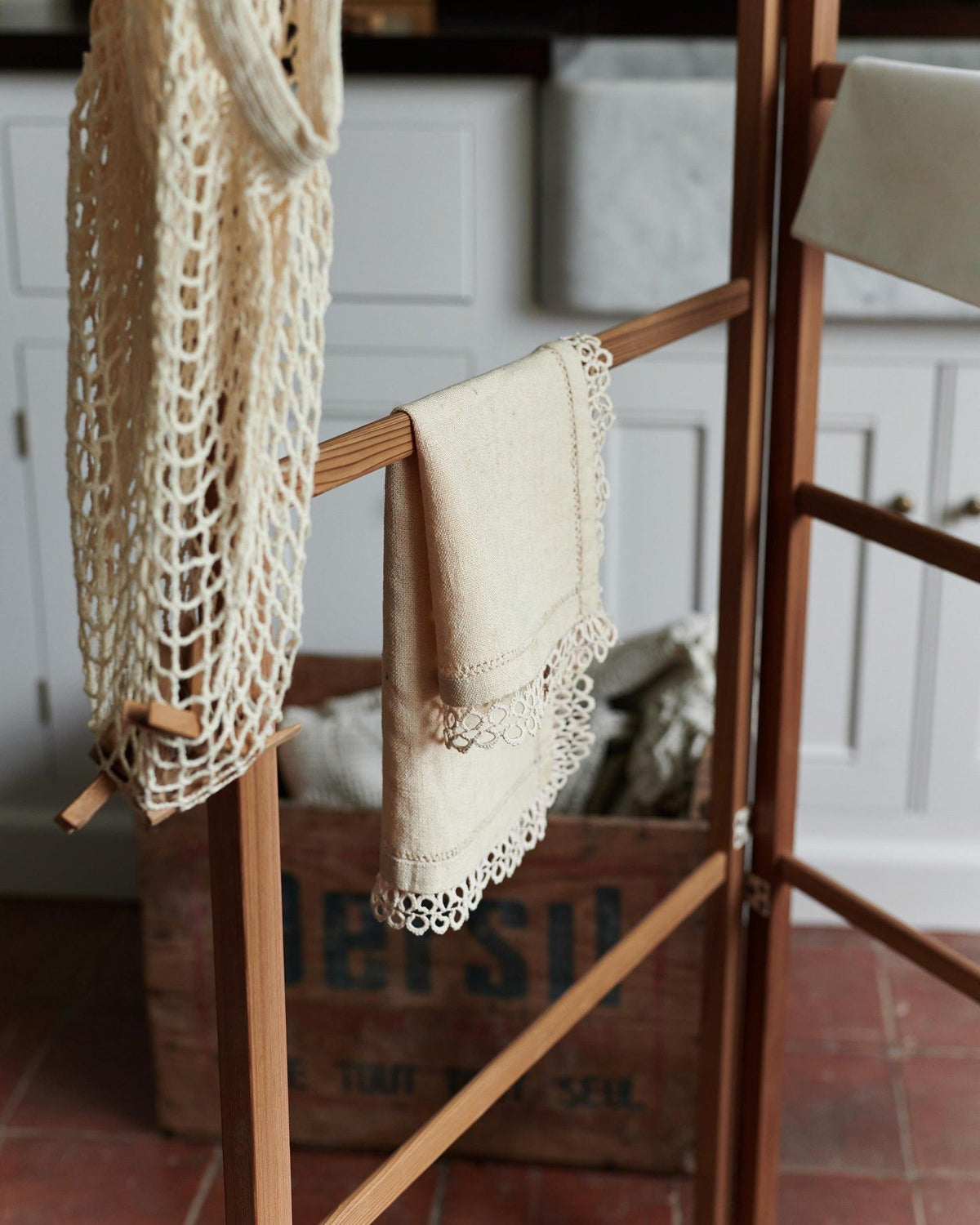 The Clothes Horse TEST