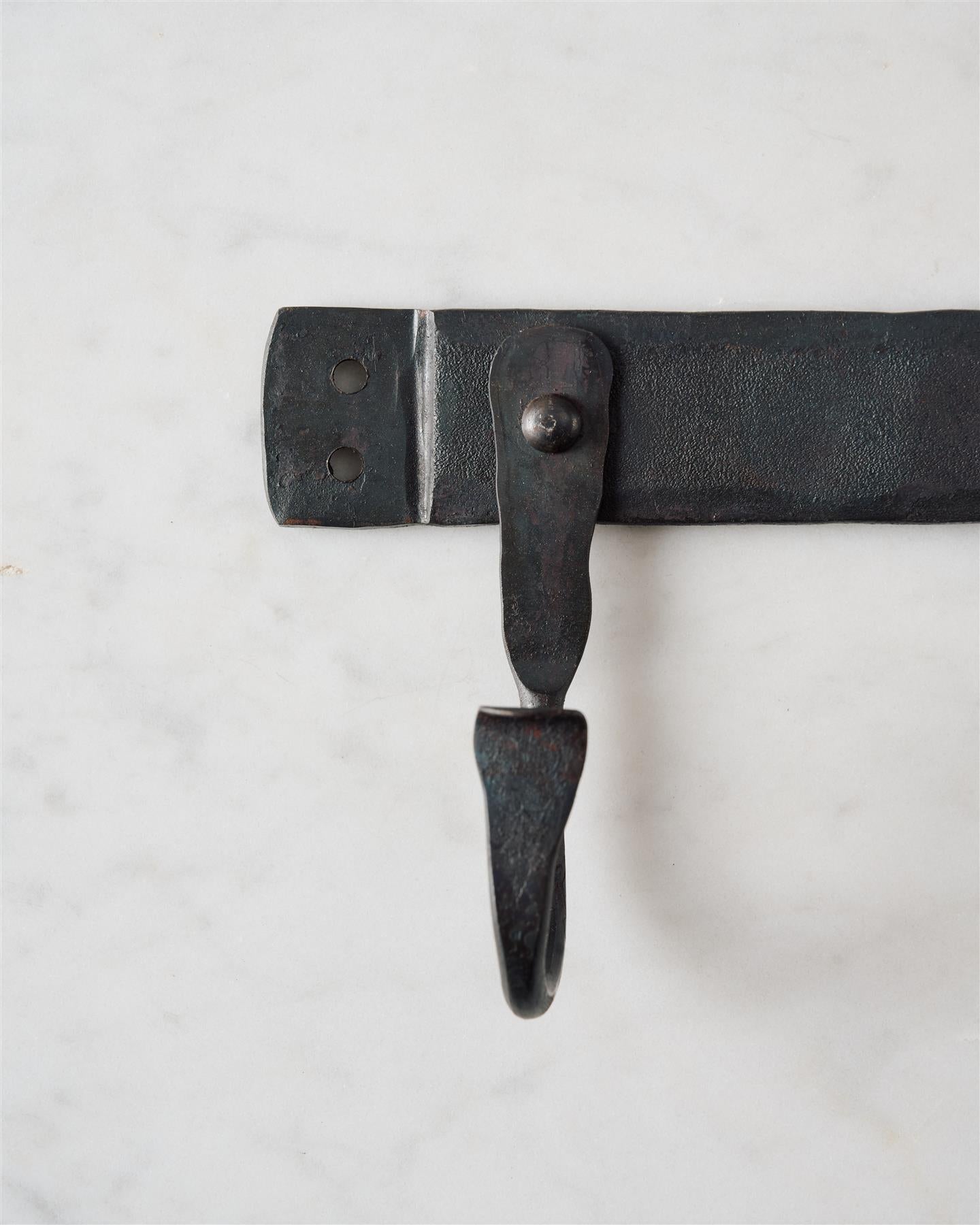 27" Iron Hook Rack (6 Hooks)