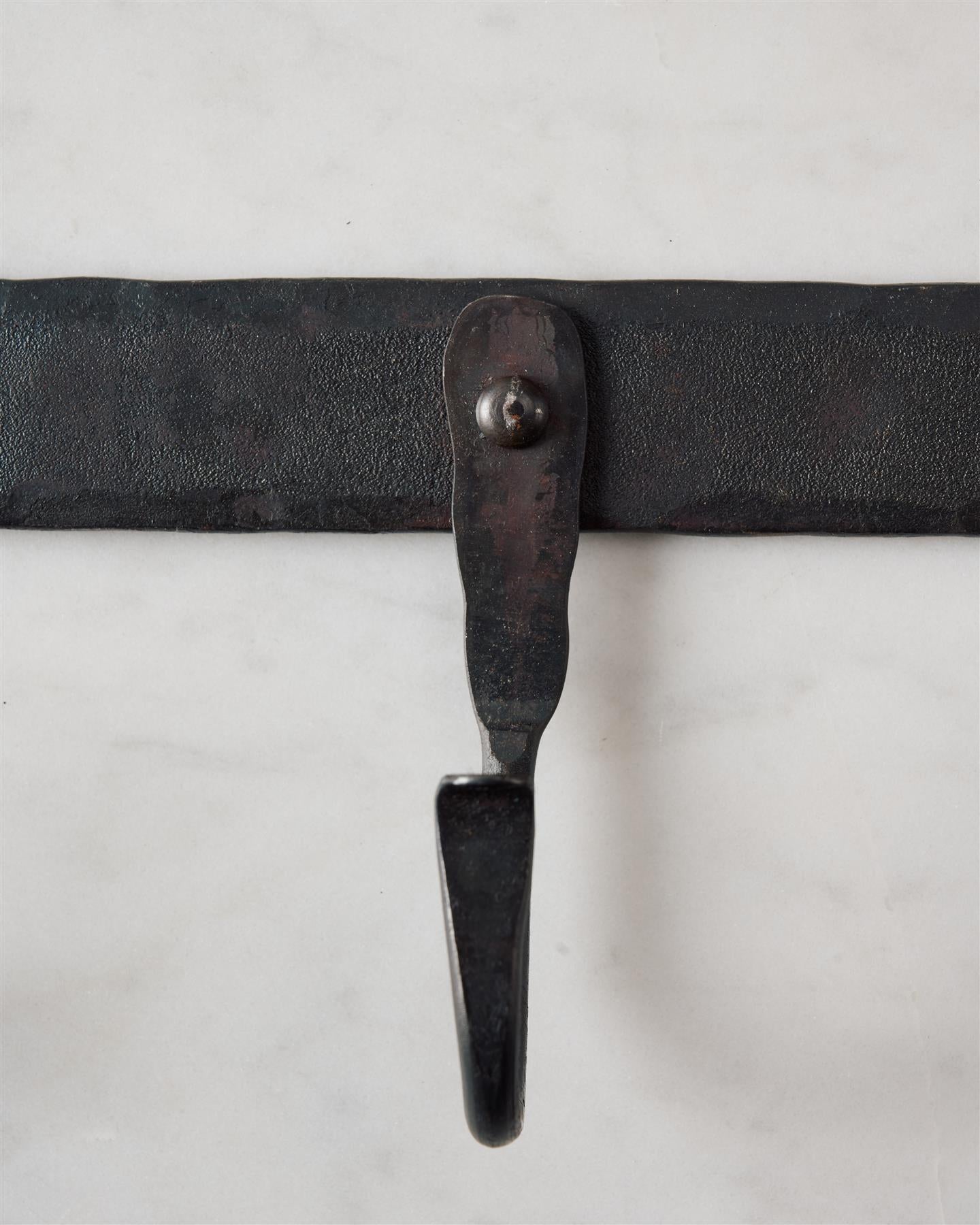 27" Iron Hook Rack (6 Hooks)