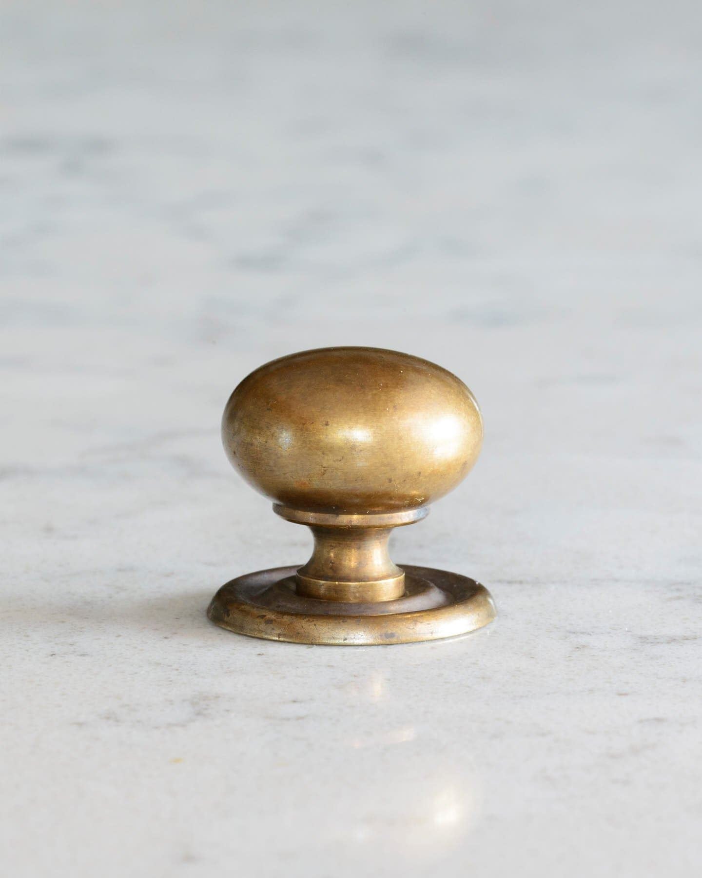 Bella Brass Round Knob - Small