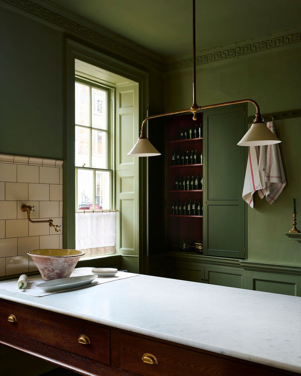 The Heirloom Gaselier Light with Porcelain Shades - Medium TEST
