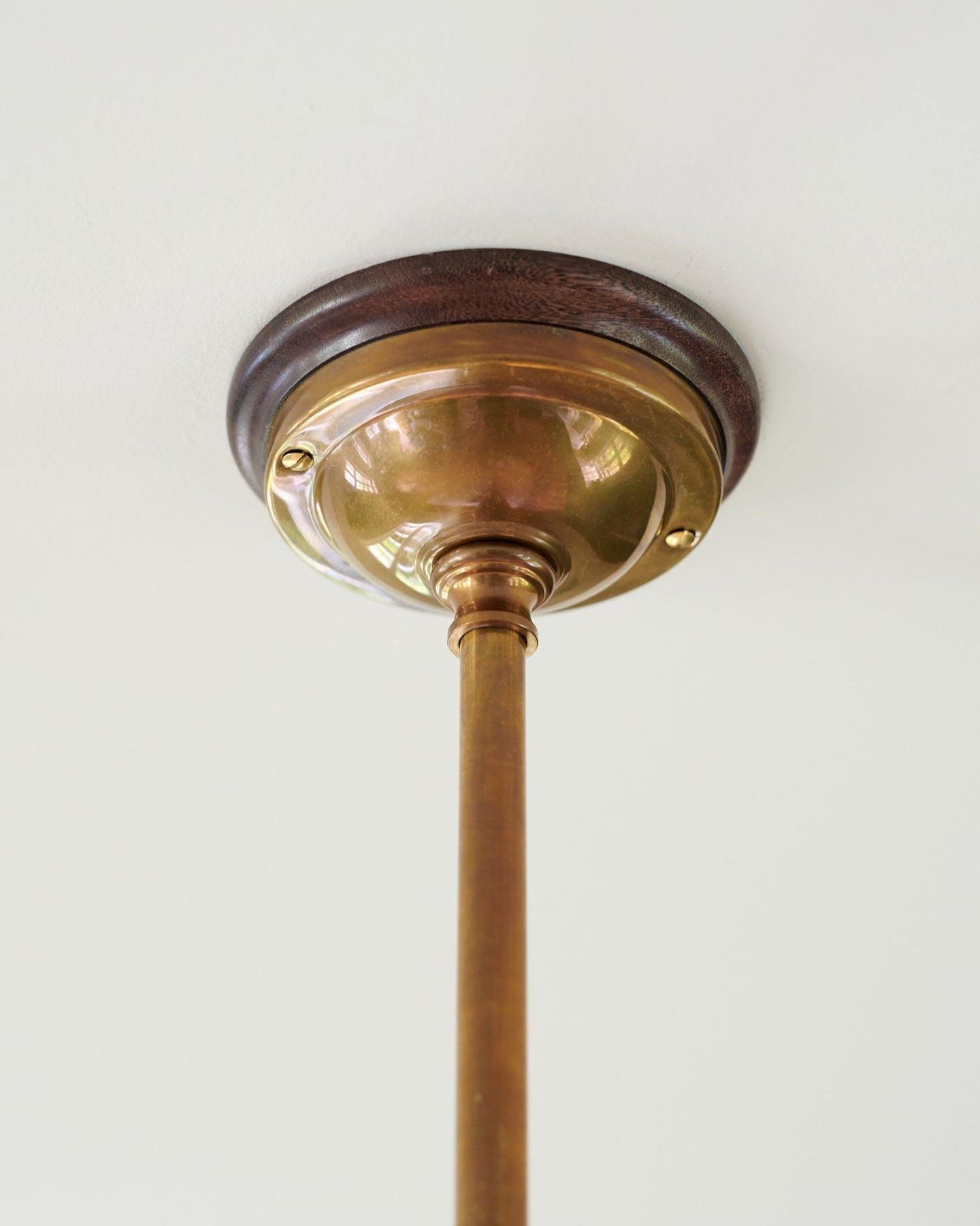 The Heirloom Gaselier Light with Porcelain Shades - Medium