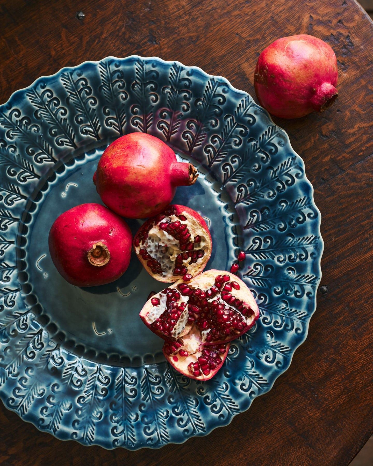 Grand Heirloom Platter - Indigo Blue