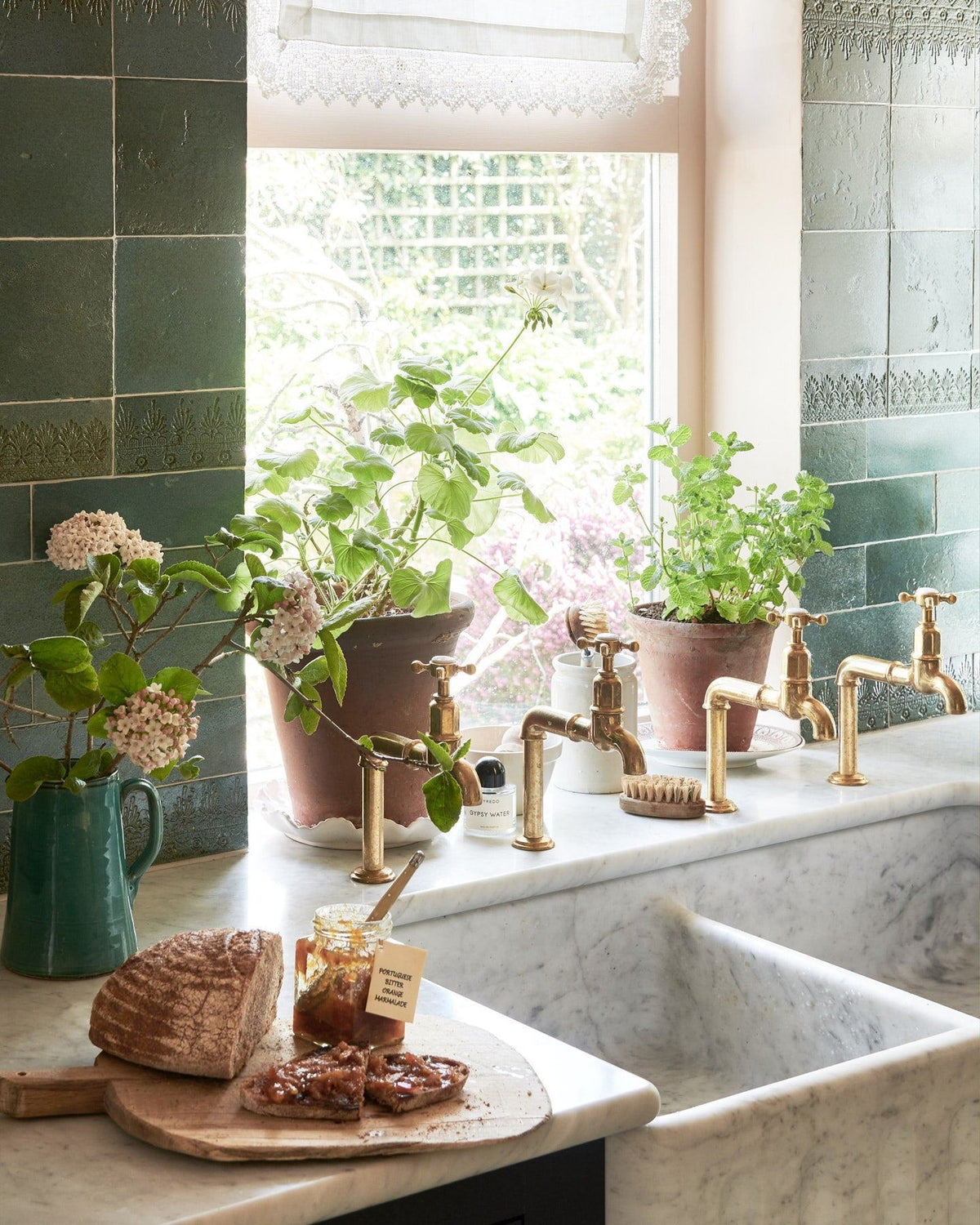 deVOL Aged Brass Mayan Taps TEST