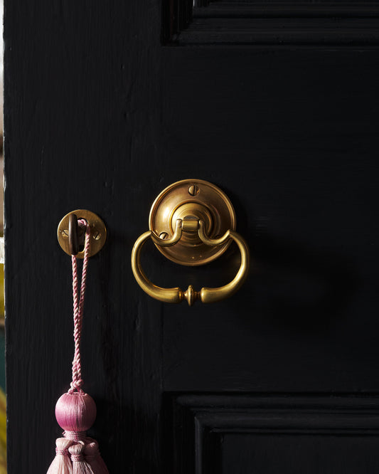 The Eglantine Drop Handle