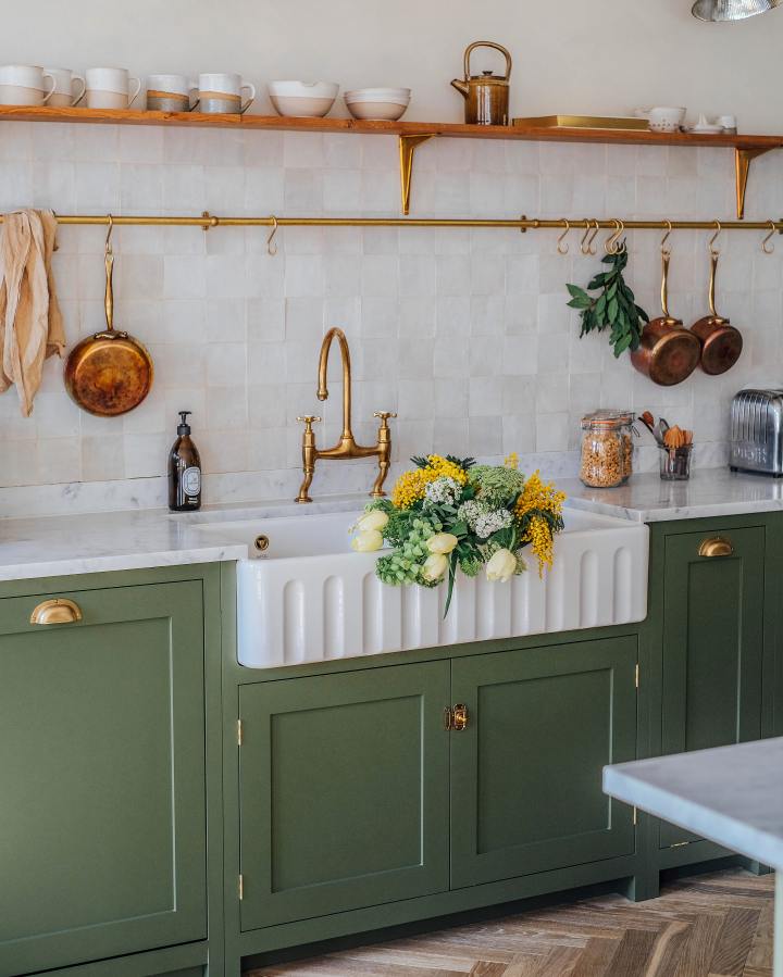 deVOL Extra Large Double Fluted Belfast Sink