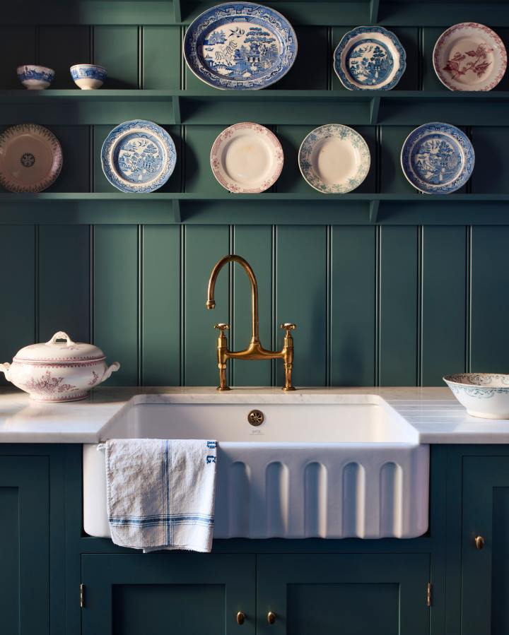 deVOL 800 Single Fluted Belfast Sink