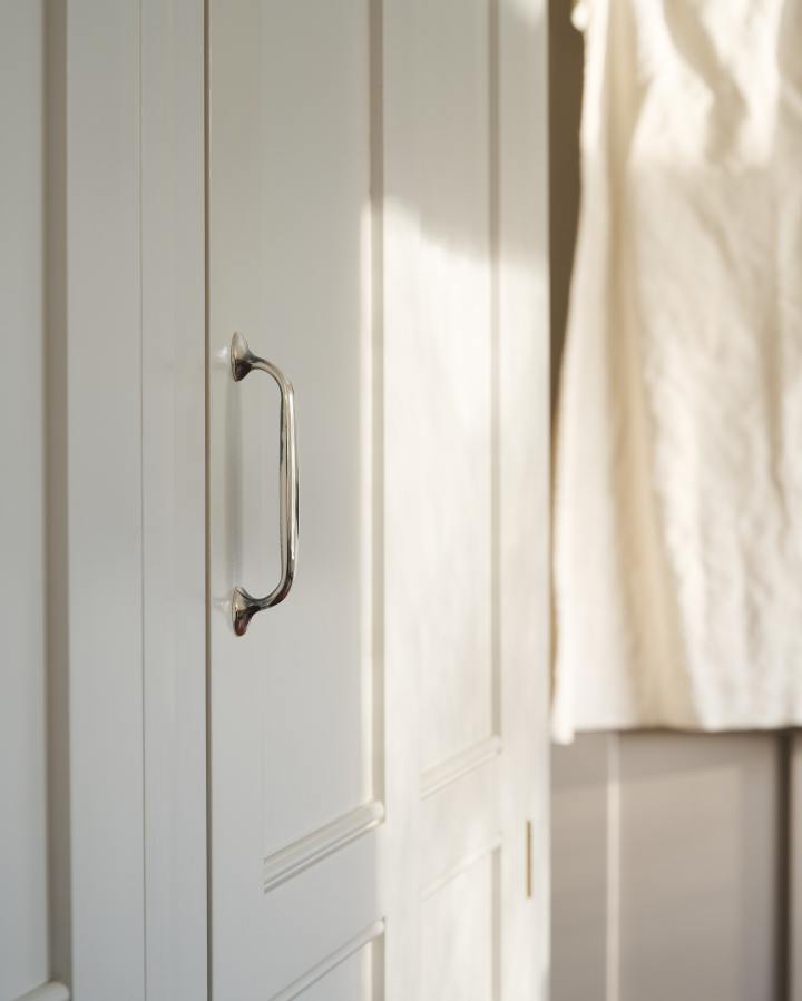 Antique Silver Classic Cabinet Handle