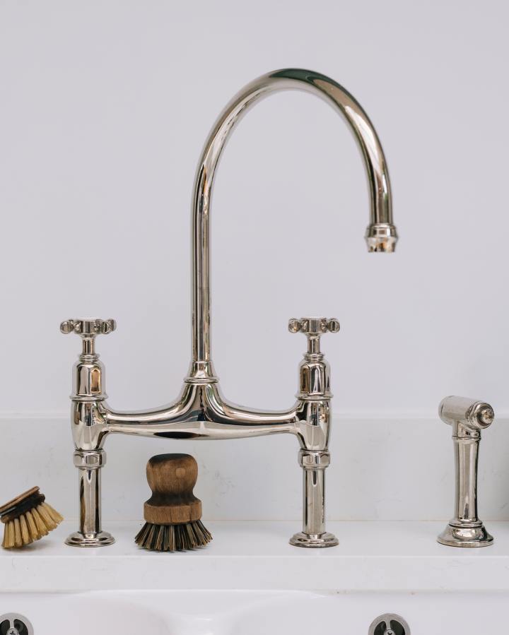 deVOL Chrome Ionian Tap