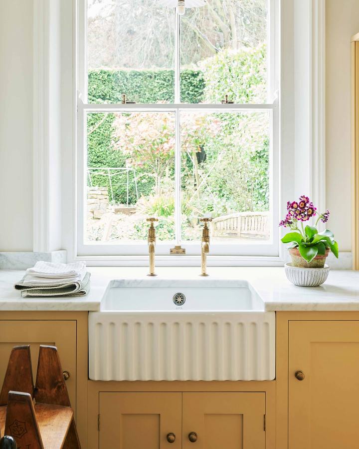 deVOL Standard Single Fluted Belfast Sink