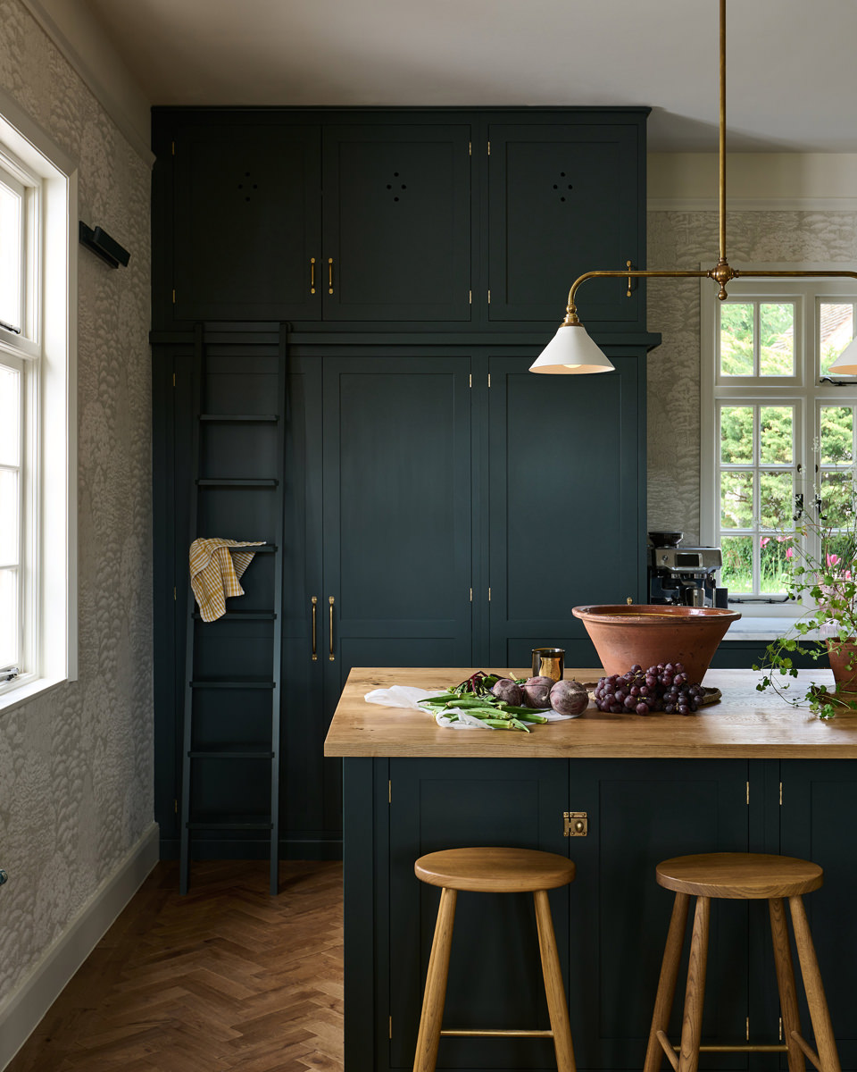 Contact deVOL - Visit Kitchen Showrooms in Loughborough, Leicestershire