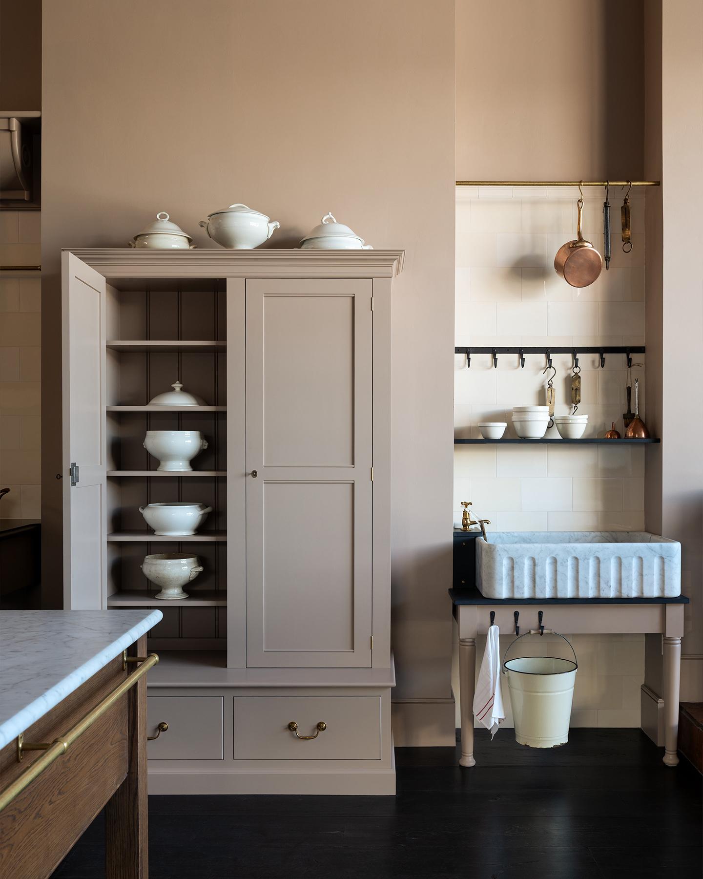 LA Showroom Heirloom Kitchen