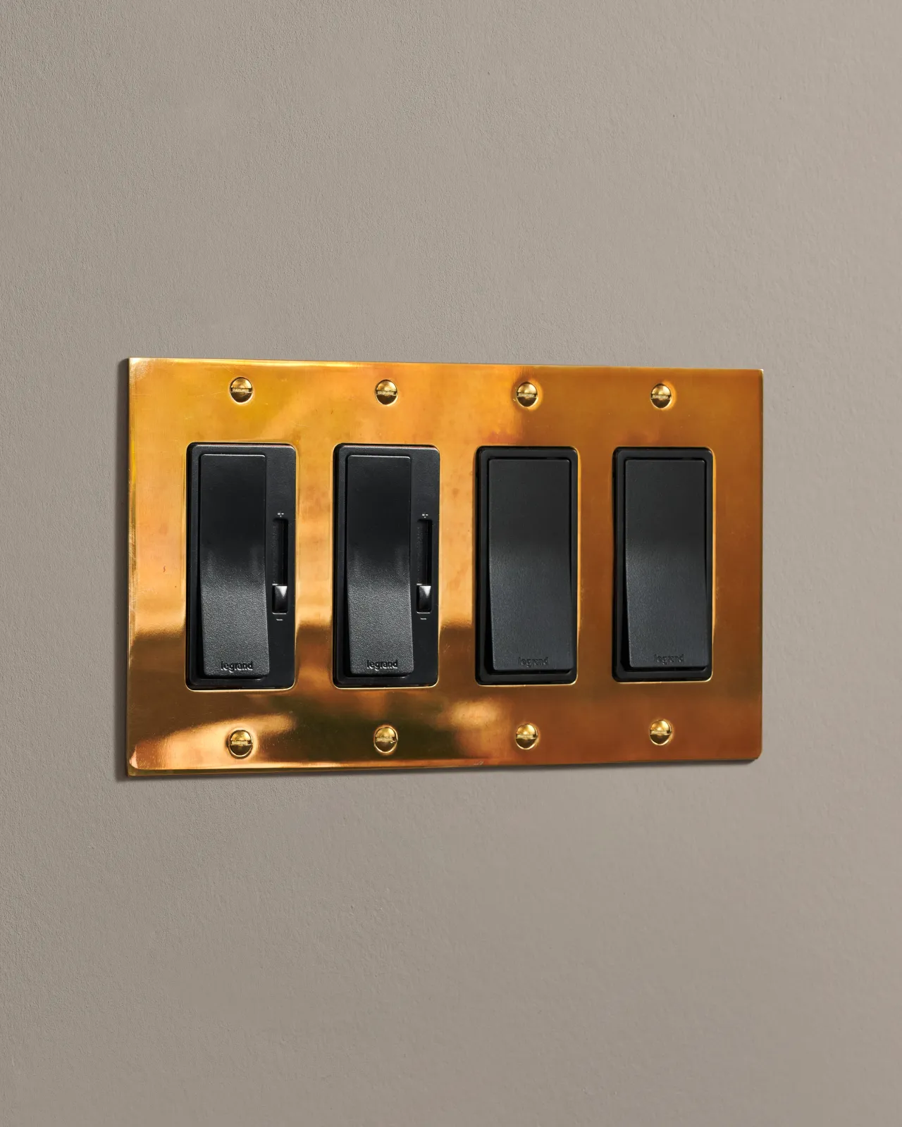 a side on shot of a mixed module on an heirloom brass plate.