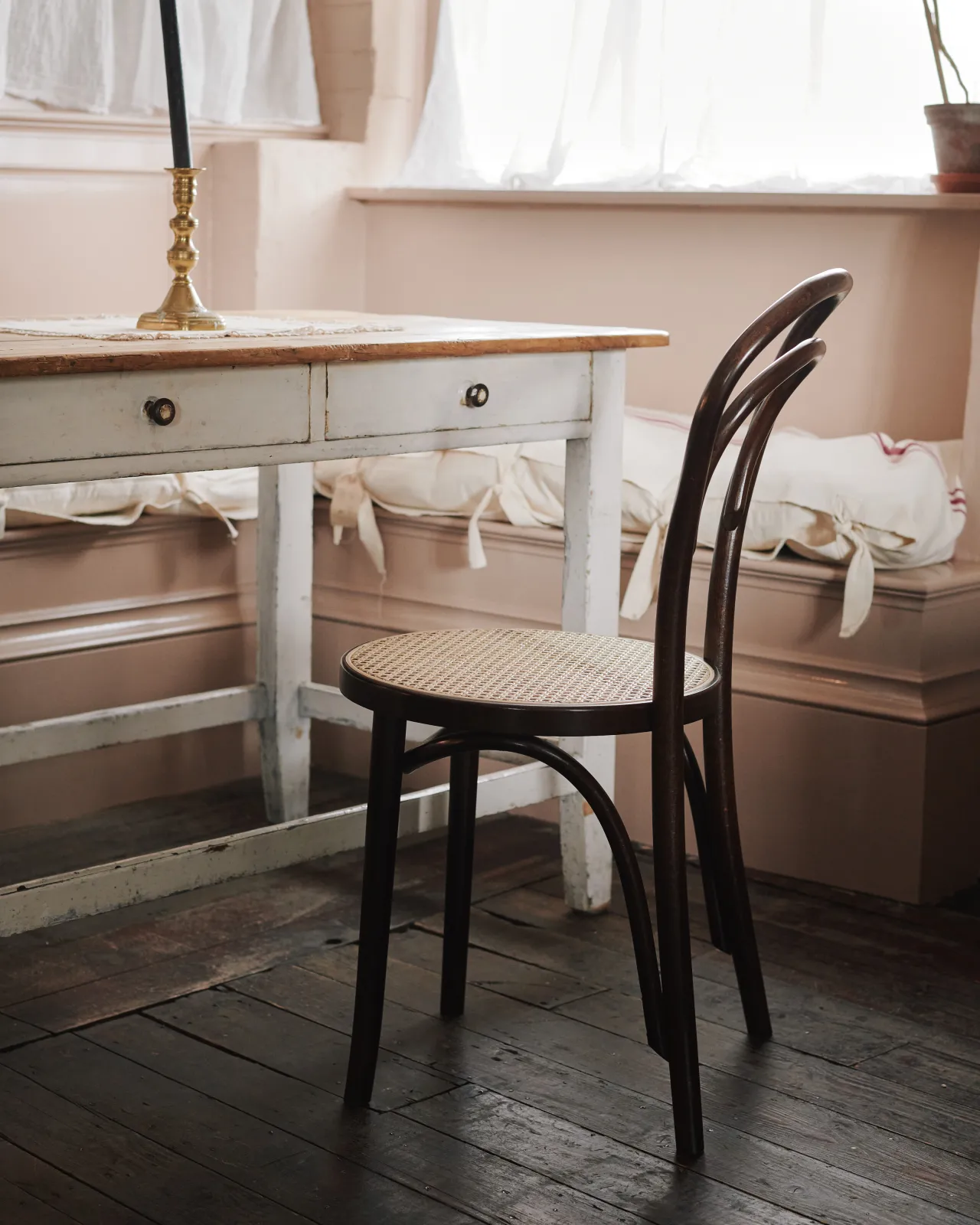 The Bentwood Café Chair | deVOL Kitchens